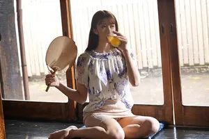 Mùa hè buồn chán ở quê trả bài vợ nhà cạnh bên thiếu thốn vì lấy ông xã già